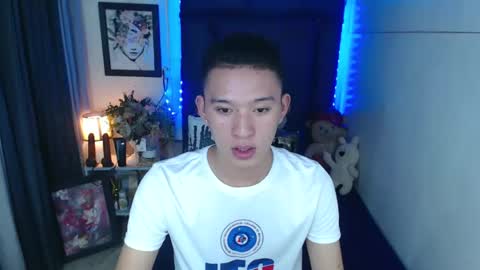 Snapshot of iconicmateo chatting on December 2024 03:20:02 PM Mateo online show from December 2024 03:20:02 PM