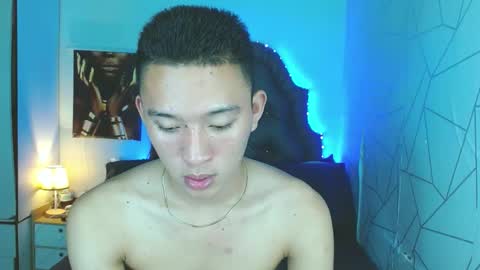 Snapshot of iconicmateo chatting on February 2025 02:01:02 AM Mateo online show from February 2025 02:01:02 AM