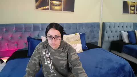 Snapshot of icysweetcam chatting on December 2024 11:49:01 AM Icy online show from December 2024 11:49:01 AM