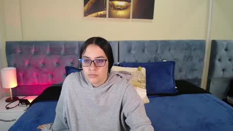 Snapshot of icysweetcam chatting on December 2024 11:33:01 AM Icy online show from December 2024 11:33:01 AM
