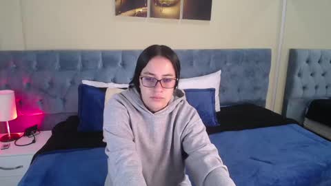 Snapshot of icysweetcam chatting on December 2024 11:40:01 AM Icy online show from December 2024 11:40:01 AM