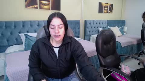 Snapshot of icysweetcam chatting on January 2025 11:58:02 AM Icy online show from January 2025 11:58:02 AM