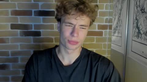 Snapshot of idkiww chatting on September 2025 07:35:02 PM yo online show from September 2025 07:35:02 PM