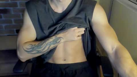 Snapshot of idkiww chatting on October 2025 08:19:01 PM yo online show from October 2025 08:19:01 PM