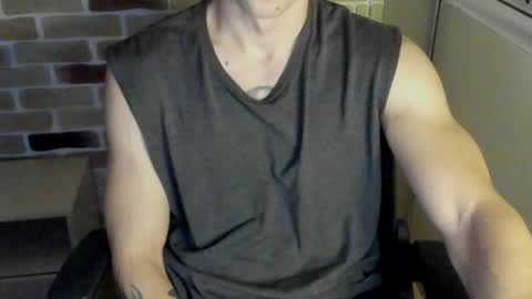 Snapshot of idkiww chatting on October 2025 07:54:02 PM yo online show from October 2025 07:54:02 PM