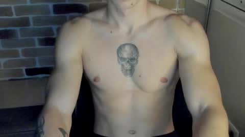 Snapshot of idkiww chatting on October 2025 09:15:02 PM yo online show from October 2025 09:15:02 PM