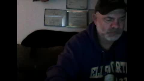 idkwhyidothis348732 online show from February 2025 03:05:02 PM