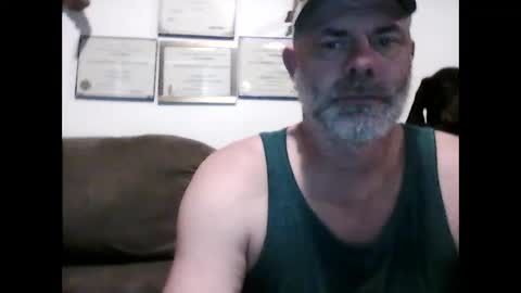 idkwhyidothis348732 online show from February 2025 07:52:01 PM