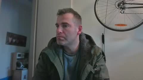 Snapshot of idontknowwhy1 chatting on December 2024 09:14:02 AM idontknowwhy1 online show from December 2024 09:14:02 AM