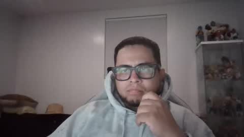 idoyourmom online show from November 2025 04:06:02 AM