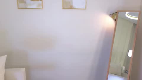 Lisa online show from September 2025 08:16:01 AM