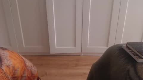 Snapshot of ifk_donkeysfr chatting on November 2025 12:47:01 PM Ifk Donkeys online show from November 2025 12:47:01 PM