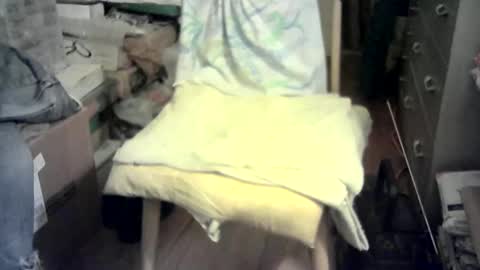 Snapshot of ignoredlittlestloser chatting on January 2025 06:57:01 AM ignoredlittlestloser online show from January 2025 06:57:01 AM