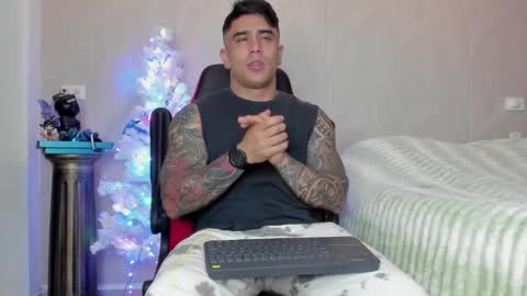 Snapshot of igor_scott chatting on December 2024 02:19:01 AM Igor scott online show from December 2024 02:19:01 AM