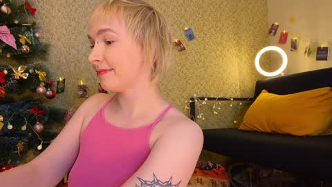 Emmy  help me reach 100 thumbs up online show from January 2025 06:20:02 PM