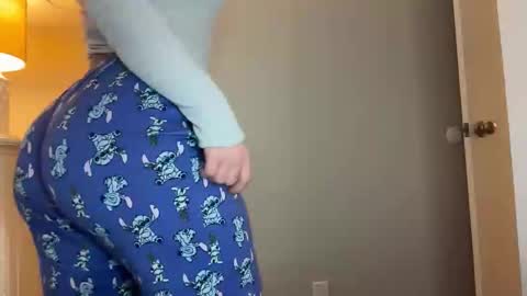 cassie online show from December 2025 09:52:01 PM