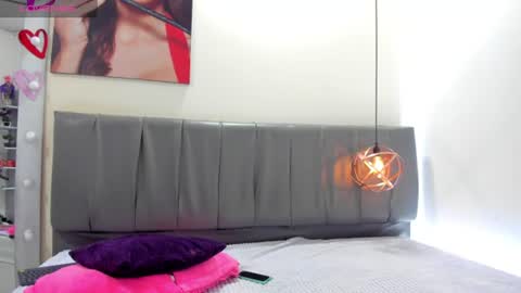 Isabella online show from June 2026 02:15:02 PM