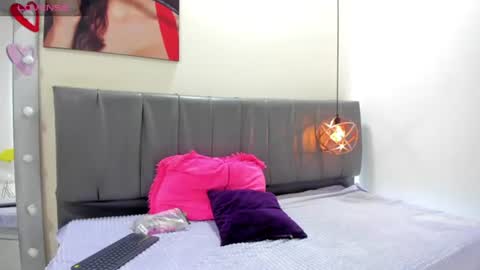 Isabella online show from June 2026 01:59:01 PM