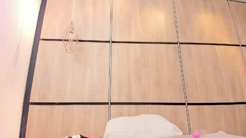 ikia lopez online show from May 2026 02:45:01 PM