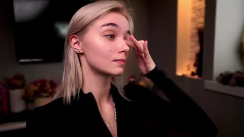 ileanacampbel online show from January 2025 08:15:02 AM