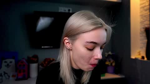 ileanacampbel online show from January 2025 05:48:02 AM