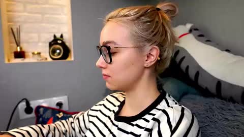 ileanacampbel online show from February 2025 04:52:01 AM