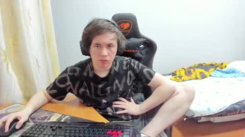 iliaskris online show from September 2025 09:40:02 PM