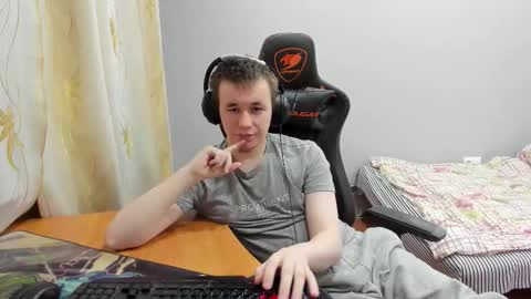 iliaskris online show from November 2025 03:34:01 PM