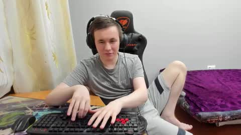 iliaskris online show from December 2025 03:28:02 PM