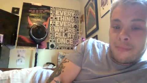 Snapshot of ilikebigtitties1999 chatting on July 2026 01:36:01 PM Mr. M online show from July 2026 01:36:01 PM