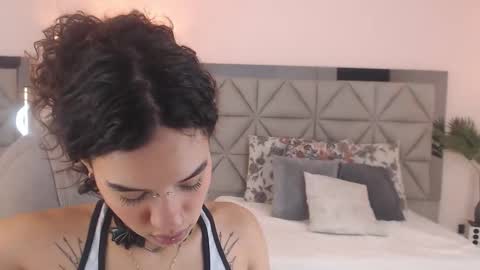 ilitzy cardona online show from January 2026 03:20:01 AM