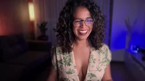 Snapshot of illaroom chatting on February 2025 11:45:01 PM Kloe online show from February 2025 11:45:01 PM