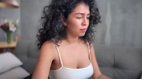 Snapshot of illaroom chatting on November 2025 06:39:01 PM Kloe online show from November 2025 06:39:01 PM