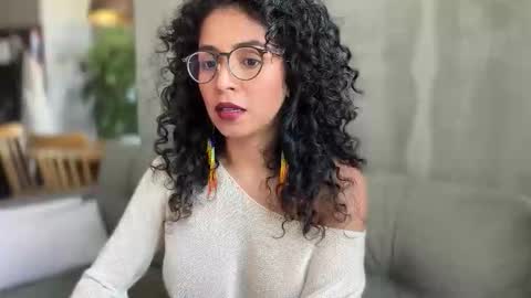 Snapshot of illaroom chatting on February 2026 08:37:02 PM Kloe online show from February 2026 08:37:02 PM