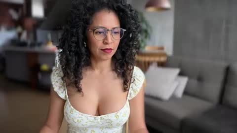 Snapshot of illaroom chatting on March 2026 09:11:01 PM Kloe online show from March 2026 09:11:01 PM