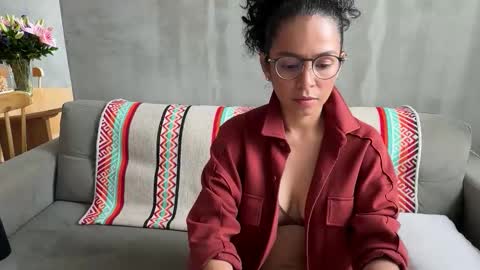 Kloe online show from May 2026 07:23:02 PM
