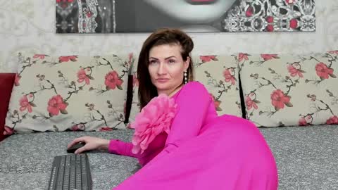Snapshot of illegalbeauty87 chatting on December 2024 03:41:01 AM Ingrid or more easier...Miss GoDDess Mistress online show from December 2024 03:41:01 AM