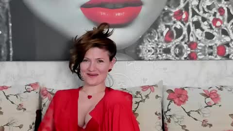 Snapshot of illegalbeauty87 chatting on March 2025 09:18:01 AM Ingrid or more easier...Miss GoDDess Mistress online show from March 2025 09:18:01 AM