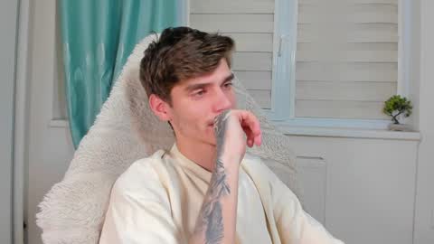 Snapshot of illusions888 chatting on February 2025 05:05:02 PM D-Illusion online show from February 2025 05:05:02 PM