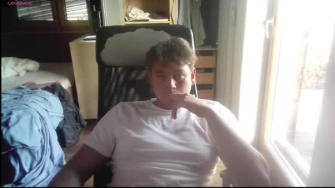 Snapshot of iloveyoutoo2000 chatting on September 2025 04:50:01 PM iloveyoutoo2000 online show from September 2025 04:50:01 PM