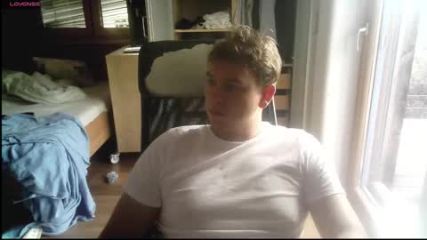 Snapshot of iloveyoutoo2000 chatting on September 2025 08:27:01 AM iloveyoutoo2000 online show from September 2025 08:27:01 AM