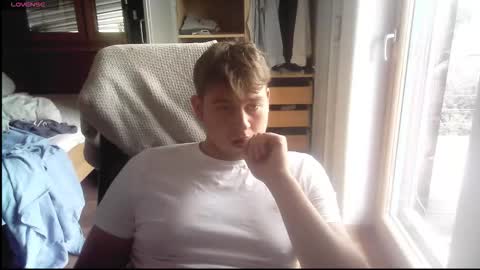 Snapshot of iloveyoutoo2000 chatting on October 2025 11:07:02 AM iloveyoutoo2000 online show from October 2025 11:07:02 AM