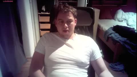 iloveyoutoo2000 online show from December 2025 07:42:02 PM