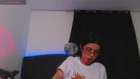 Snapshot of ily_bea chatting on January 2025 04:15:01 AM Ily Bea online show from January 2025 04:15:01 AM