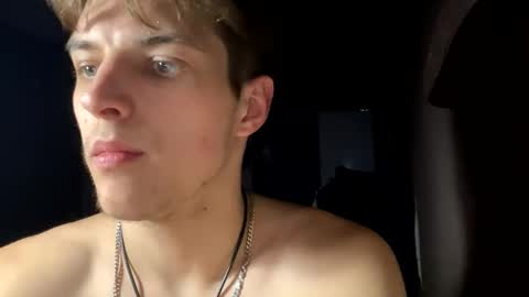 ilyahrr online show from March 2026 07:54:01 PM