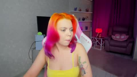 Roxy online show from April 2026 05:30:01 PM