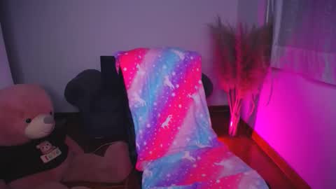 Snapshot of im_alyn chatting on November 2025 11:15:01 PM Alyn online show from November 2025 11:15:01 PM