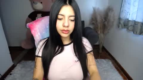 Snapshot of im_alyn chatting on November 2025 09:15:01 PM Alyn online show from November 2025 09:15:01 PM