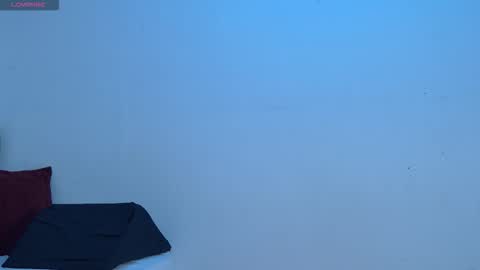 aurora online show from December 2025 09:32:02 PM