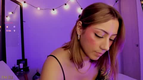 Snapshot of im_eli1 chatting on December 2024 06:21:02 AM Eli online show from December 2024 06:21:02 AM